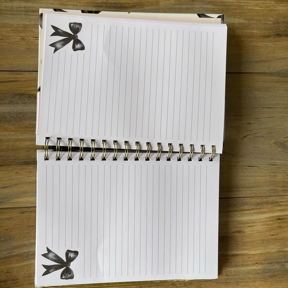 Journal and pen white with black bows - Picture 4 of 4